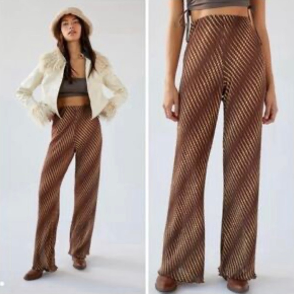 Urban Outfitters Brown and Cream Wide Leg Pants. Size S